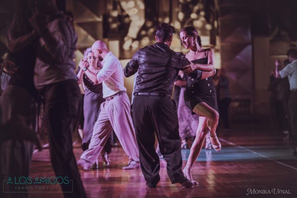 Milonga Pass